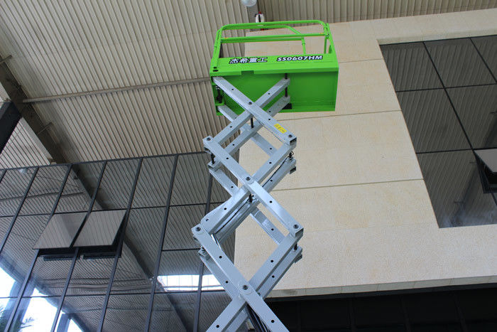 Hydraulic Scissor Lift 6m capacity 230kg aerial work platform for indoor maintenance supplier